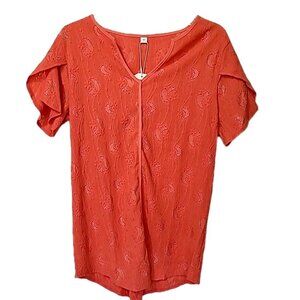 Lune Hollow Out Embroidery Buttoned Back Top S Coral Decorative Back Buttons